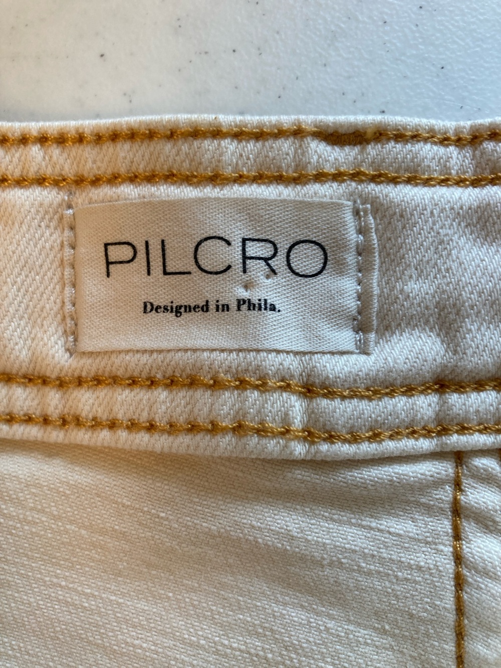 Pilcro Cream Wide-Leg Cropped Denim Trousers - Picture 6 of 11